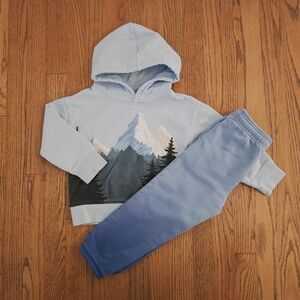GAP Kids Mountain Graphic Hoodie and Joggers Set Tiddler Boys Girls Size 4